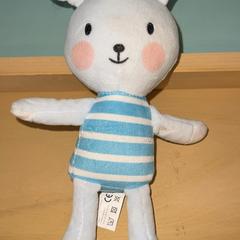 Knuffel Mevrouw Konijn, gisa salatu by Familie Resort Molenwaard iLost erabiliz