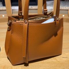 Taška, jak nahlášeno Designer Outlet Roermond pomocí iLost