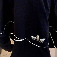 T shirt Adidas, iLost를 사용하여 Leonardo Royal Hotel Amsterdam에 보고됨