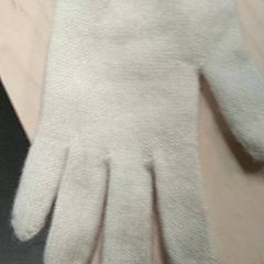 Eskularrua, gisa salatu by IKEA Gent iLost erabiliz