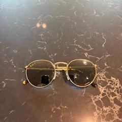 Solbriller, som rapportert av Van der Valk Hotel Veenendaal ved bruk av iLost