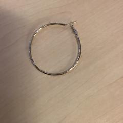 Earring, as reported by HvA Nicolaes Tulphuis & Tania Leonhuis using iLost