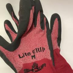 Hansker, som rapportert av IKEA横浜 ved bruk av iLost