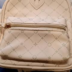 배낭 Beige , enfant, iLost를 사용하여 IKEA Avignon에 보고됨