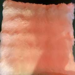 Vankúš White ,pillow, ako bolo nahlásené MEININGER Hotel Brussels City Center pomocou iLost