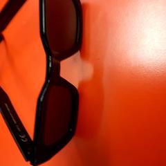 Sonnenbrille, gemeldet von UvA REC über iLost