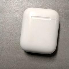 イヤフォンホルダー wit がiLostで Arriva Friesland / Groningen によって報告されました