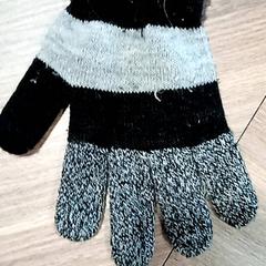 Handske, rapporterat av CARS HANGARD med iLost