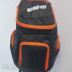 Poltsa, gisa salatu by Hermes Eindhoven iLost erabiliz