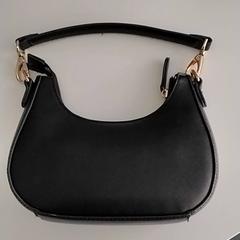 Sac - Handtas Ruseva, a été signalé par Regio Antwerpen - Brussel utilisant iLost