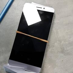 Smartfón, ako bolo nahlásené Arriva Friesland / Groningen pomocou iLost