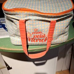 Poltsa Bleu, gisa salatu by IKEA Villiers-sur-Marne iLost erabiliz