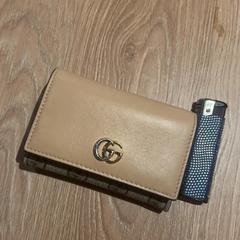 Portemonnee & Aansteker, zoals gemeld door Van der Valk Hotel Eindhoven - Best met iLost