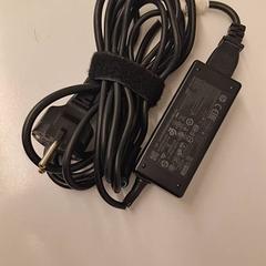 Adaptador, como reportado por HvA Amstelcampus utilizando o iLost