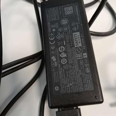 ノートパソコンの充電器 oplader voor HP laptop がiLostで HU Amersfoort によって報告されました