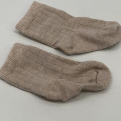 靴下 がiLostで IKEA Tokyo-Bay によって報告されました