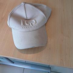 İLost kullanarak TCL tarafından bildirildiği gibi Giyim aksesuarları BEIGE