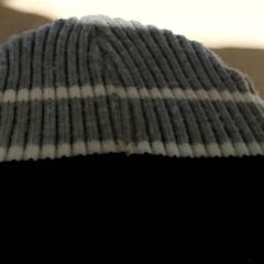 Kläder - muts, rapporterat av Regio Antwerpen - Brussel med iLost