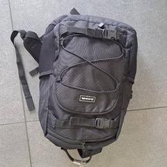 Motxila Dakine zwart, gisa salatu by Centraal magazijn iLost erabiliz