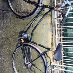 Bicicleta feminina Batavus, segundo informou Stadswerk072 usando iLost