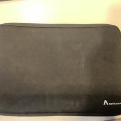 Laptop skal Hana Eldeib, rapporterat av Gemeente Amsterdam med iLost