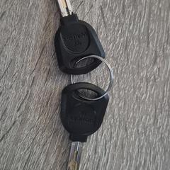 sleutelbosje met 2 (fiets)sleutels, jak bylo nahlášeno na iLost