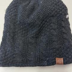 Gorro, segundo informou Het Amsterdamse Winterparadijs usando iLost