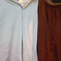 Pantalon, a été signalé par MEININGER Hotel Lyon Centre Berthelot utilisant iLost
