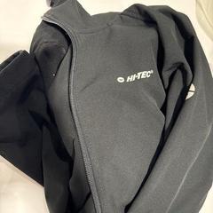 Jacke Black Nylon, gemeldet von TU/e - Receptie Atlas über iLost