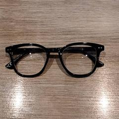 안경 Zwart, iLost를 사용하여 Van der Valk Hotel Vianen에 보고됨