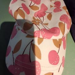 Hut Casquette fleuri, gemeldet von IKEA Villiers-sur-Marne über iLost
