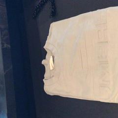 T shirt, a été signalé par Van der Valk Hotel Amsterdam Zuidas utilisant iLost