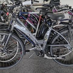 İLost kullanarak Gemeente Roermond tarafından bildirildiği gibi Kadın bisikleti