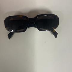 Shades, amint azt Silver Sands Beach az iLost segítségével jelentette.