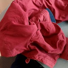 Kabát rouge, ako bolo nahlásené IKEA Nantes pomocou iLost