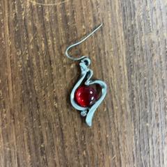 القرط، كما تم الإبلاغ عنه بواسطة Pathé Leeuwarden عبر iLost