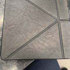 eReader, como reportado por Rotterdam The Hague Airport utilizando o iLost