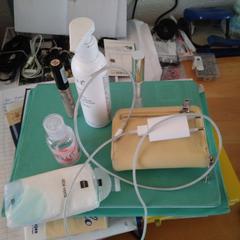 Albert Heijn carrier, charger, wallet, text book, come riportato a iLost