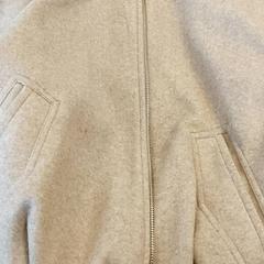 Kleding - jas, como reportado por Centraal magazijn utilizando o iLost