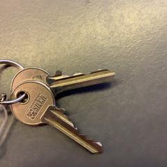 Clave, segundo informou Eindhoven Airport usando iLost