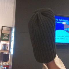 Beanie black, as reported by MEININGER Hotel Vienna Downtown Franz using iLost