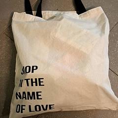 Zakje met inhoud, rapporterat av Ziekenhuis Oost-Limburg med iLost