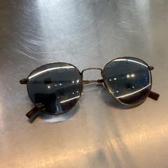 Sunglasses Black, as reported by MEININGER Hotel Leipzig Hauptbahnhof using iLost