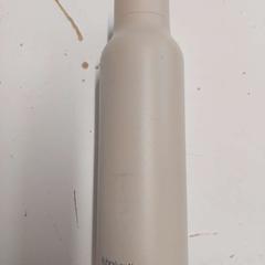Botella para beber Brabantia, ha sido reportado por Avonturenpark Hellendoorn con iLost