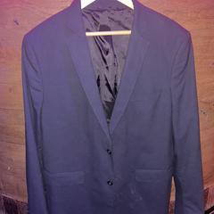 Blazer black, as reported by Club Nyx/Exit Café using iLost