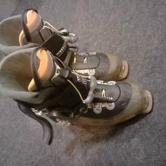 Skischoenen, gemeldet von SnowWorld Landgraaf über iLost