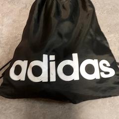 Turnzak zwart, come riportato da Centraal magazijn utilizzando iLost