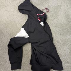 Veste, come riportato da Pathé Helmond utilizzando iLost