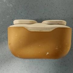 Elektronica - oortjescase, zoals gemeld door Regio Antwerpen - Brussel met iLost