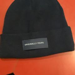 İLost kullanarak MEININGER Hotel Berlin Alexanderplatz tarafından bildirildiği gibi Mütze